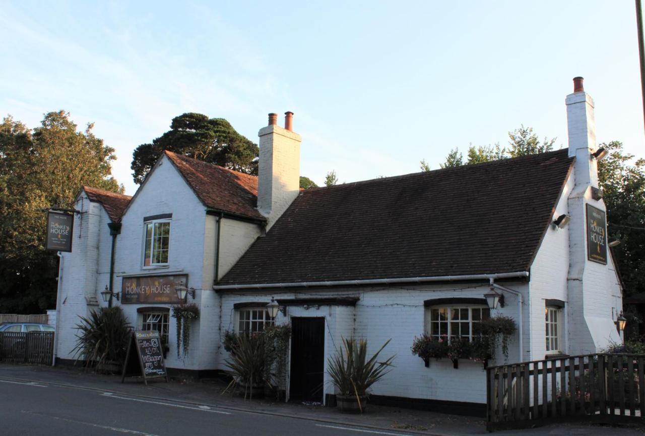 Monkey Brewhouse Hotel Lymington Exterior photo